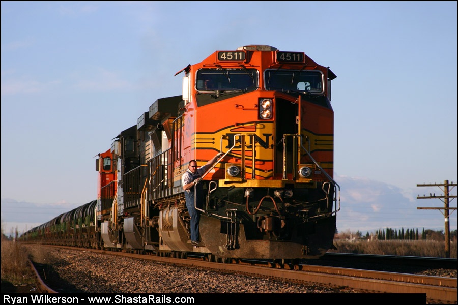 BNSF 4511