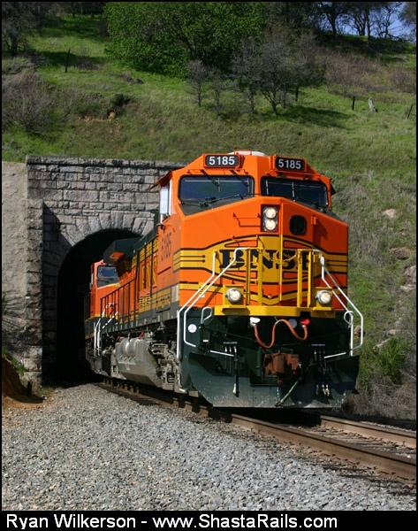 BNSF 5185