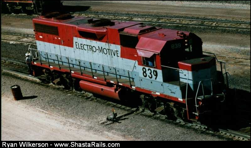 EMD 839