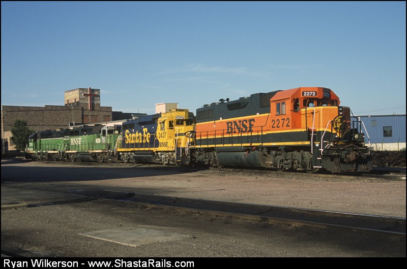 BNSF 2272