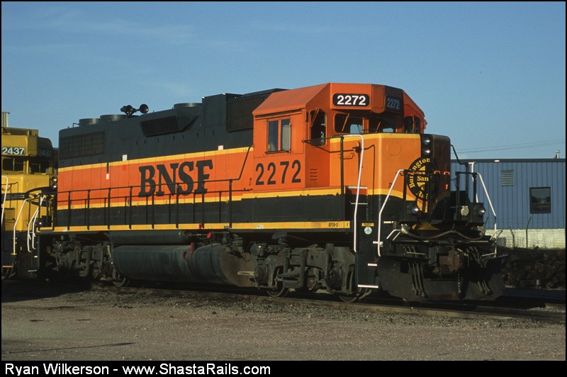 BNSF GP38-2