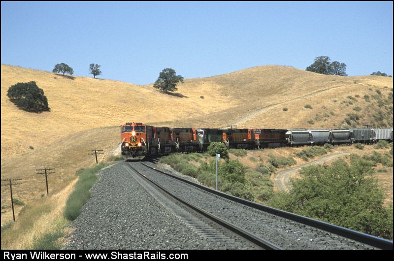 BNSF 1073